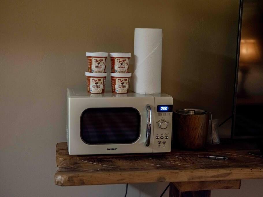 Stonegate Lodge King Bed Wifi 50 In Roku Tv Salt Water Pool Room # 101 Eureka Springs Bagian luar foto